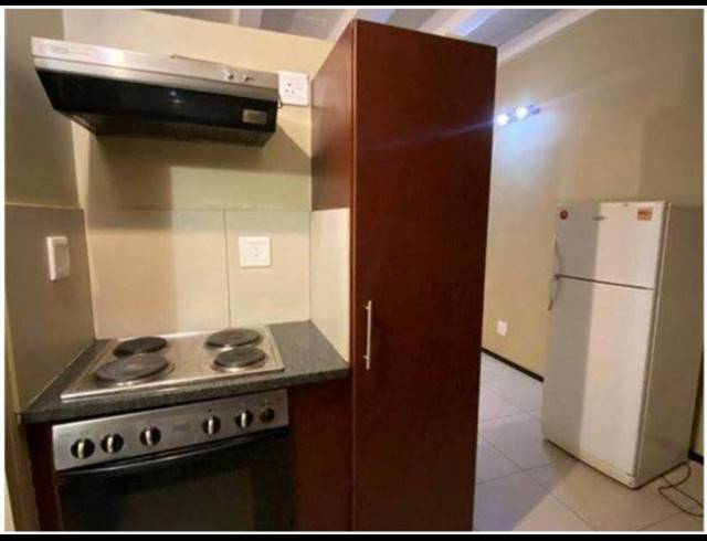 1 BEDROOM APARTMENT FOR SALE IN BRAAMFONTEIN